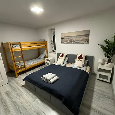 Zator20 2 Min Od Energylandii Апартаменты *